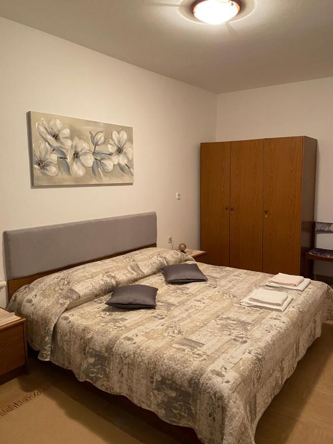 Apartment Mare Krk Milohnici Eksteriør bilde