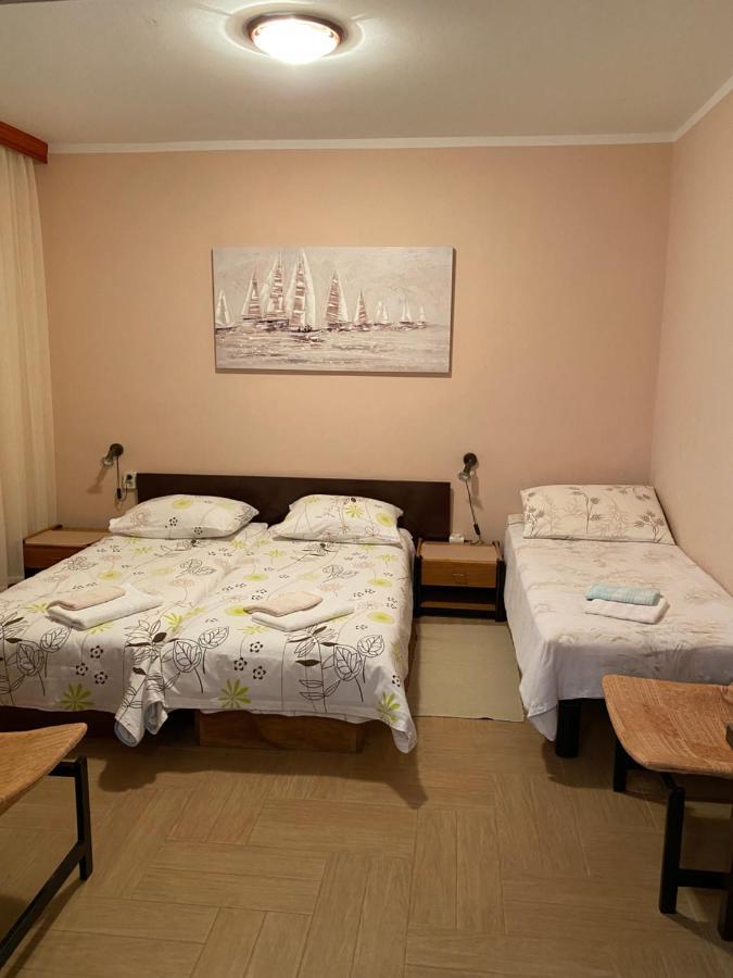 Apartment Mare Krk Milohnici Eksteriør bilde